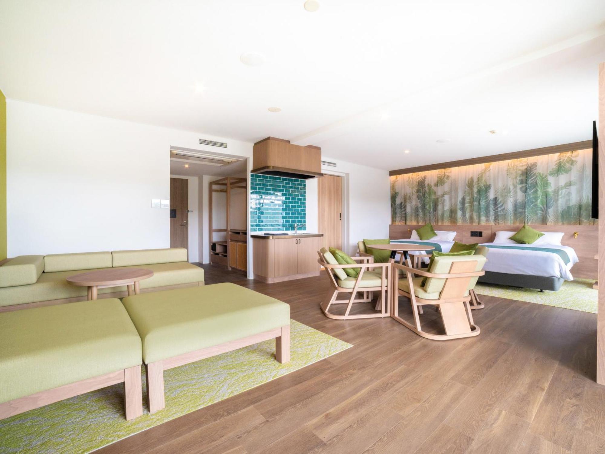 Watermark Hotel Okinawa Kume Island Кумедзіма Екстер'єр фото