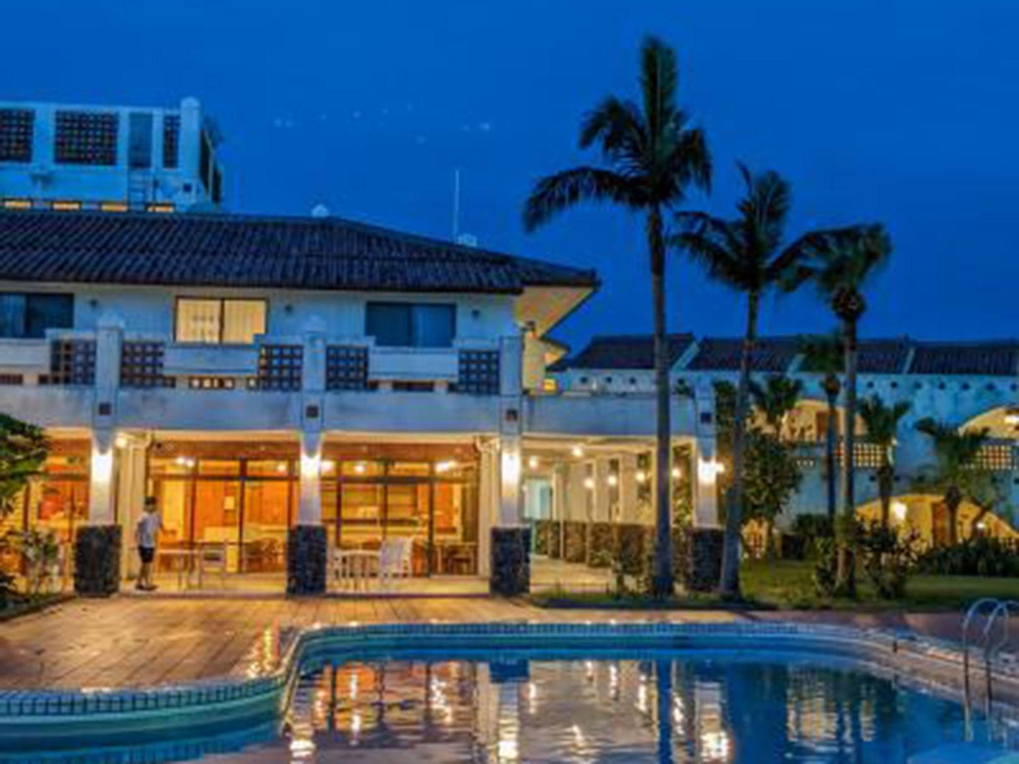 Watermark Hotel Okinawa Kume Island Кумедзіма Екстер'єр фото