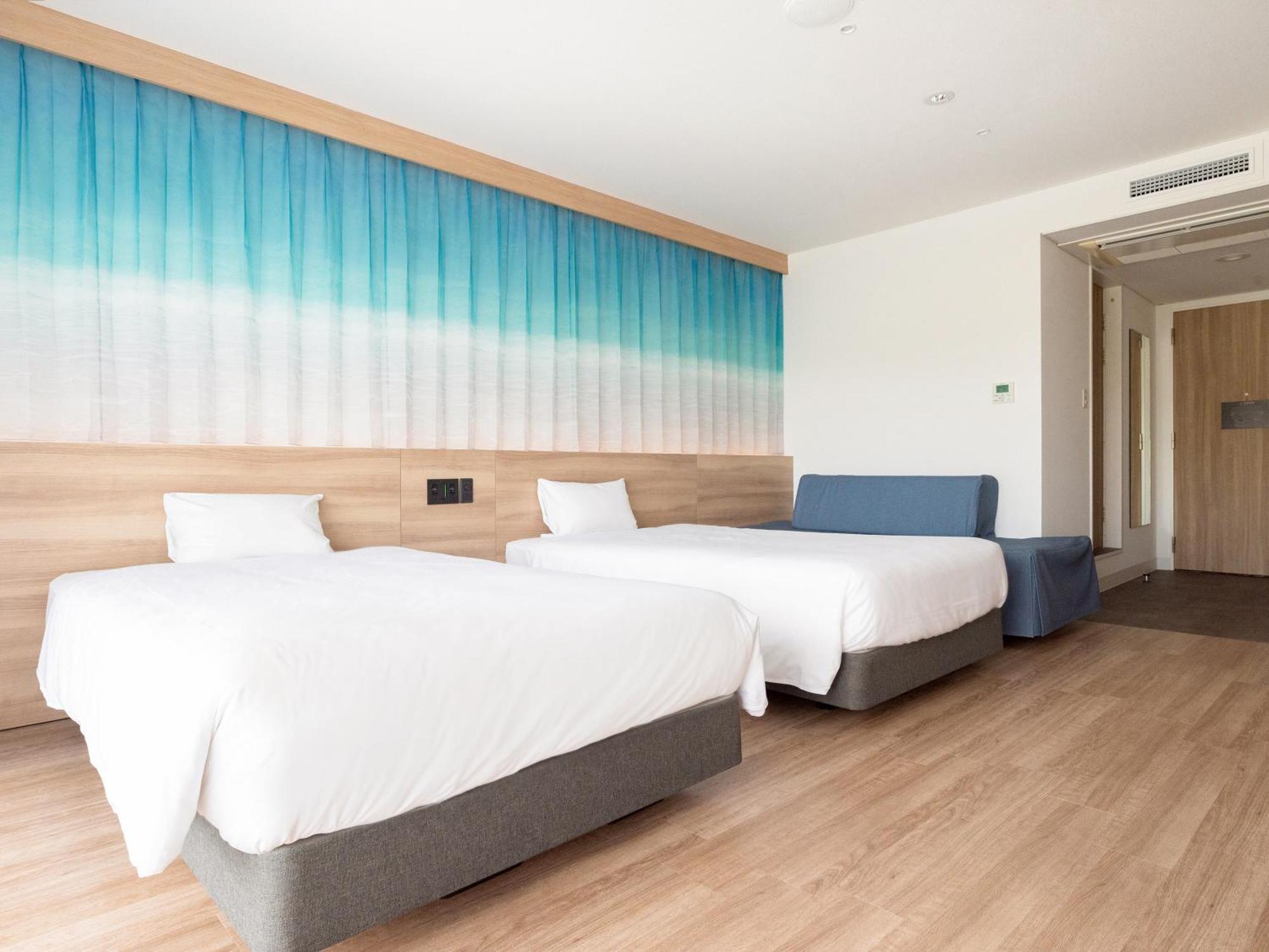 Watermark Hotel Okinawa Kume Island Кумедзіма Екстер'єр фото